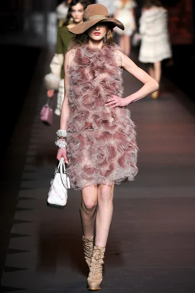 Look 22